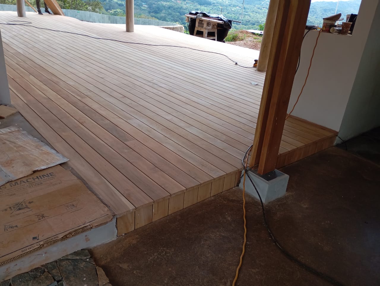 Instalación de cámaras en una distribuidora en Abasto